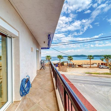 Apartament Upper Deck Apt. Néa Péramos Zewnętrze zdjęcie
