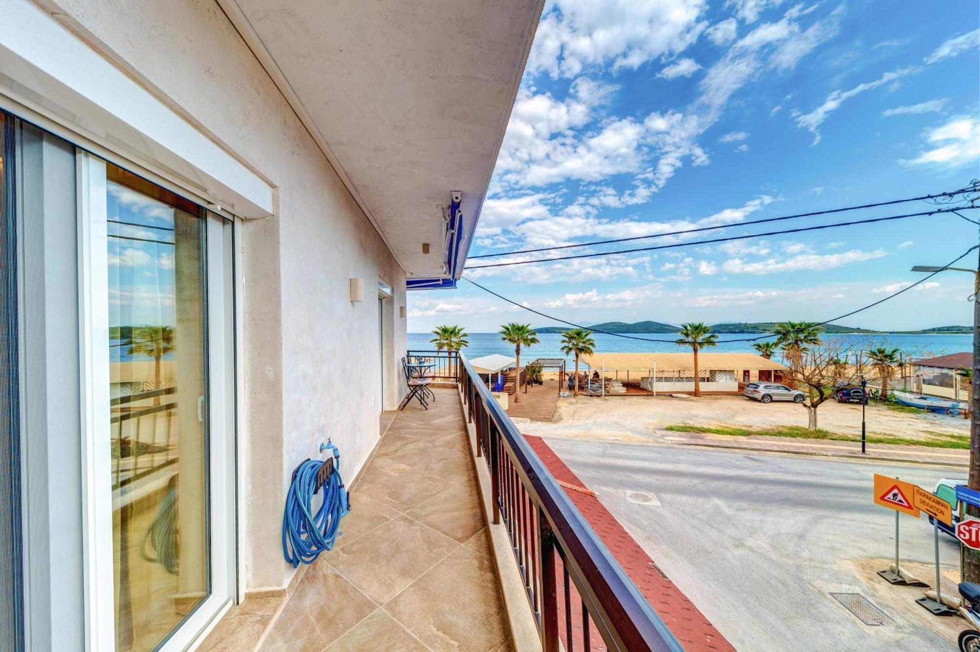 Apartament Upper Deck Apt. Néa Péramos Zewnętrze zdjęcie